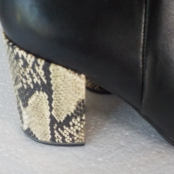 Andrew Geller Black Ankle Boots - Picture 6 of 10